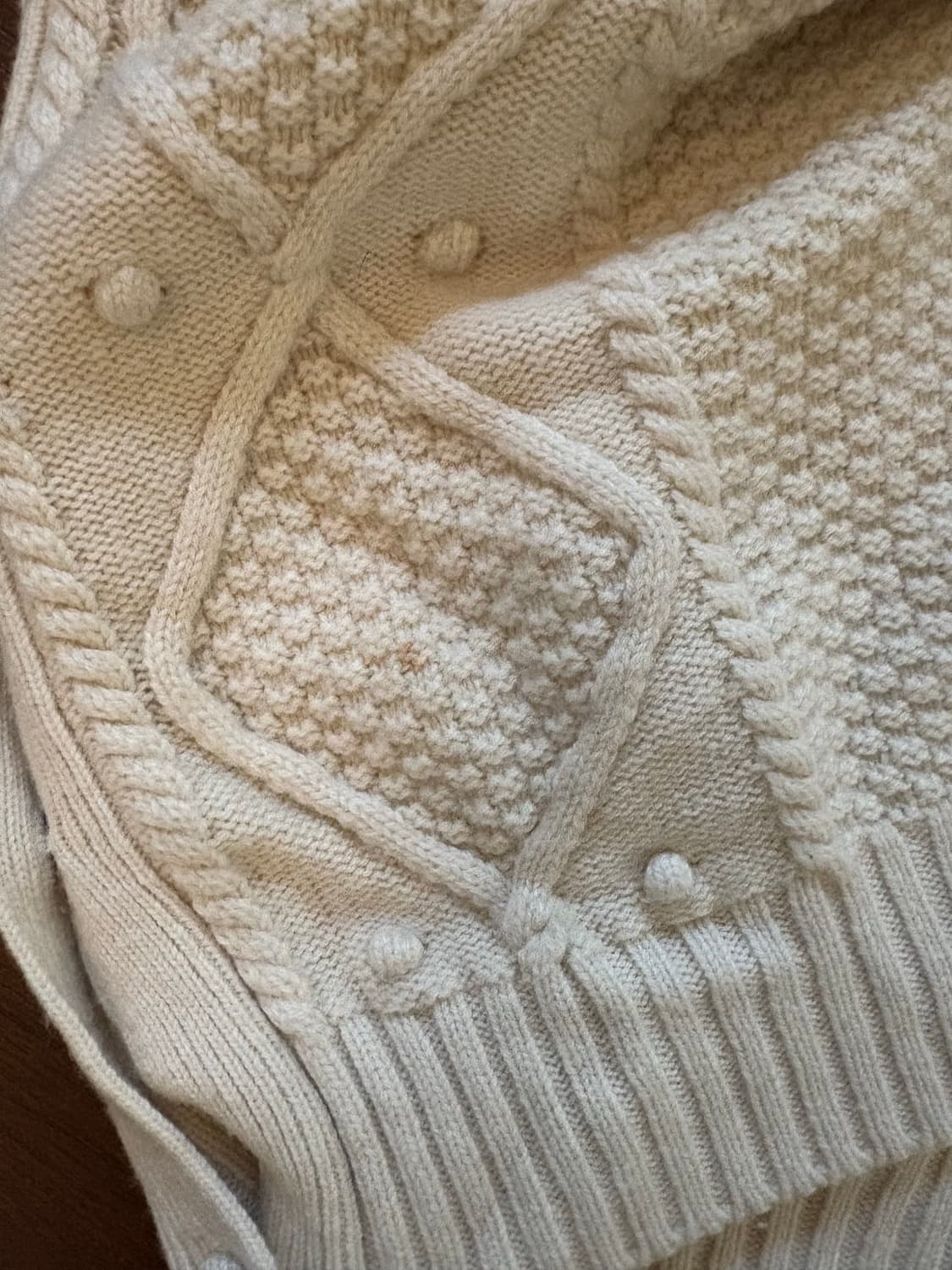 쓰리투에이티 울100 가디건 상품이미지3