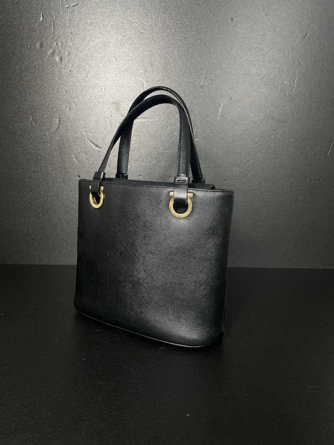 살바토레 페라가모 사피아노 간치니 스퀘어 토트백 상품이미지3