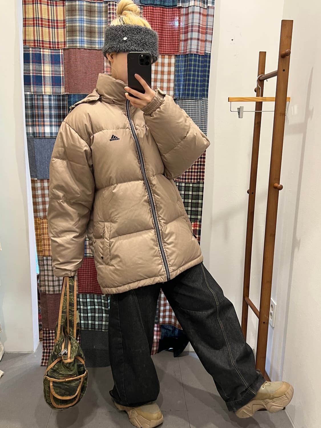 아디다스 베이지 퀄팅 패딩 상품이미지3