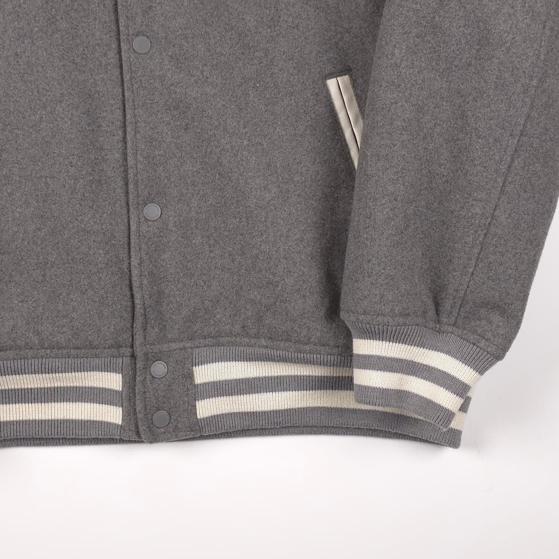 뉴발란스 바시티 자켓 그레이 화이트 (L) 상품이미지2