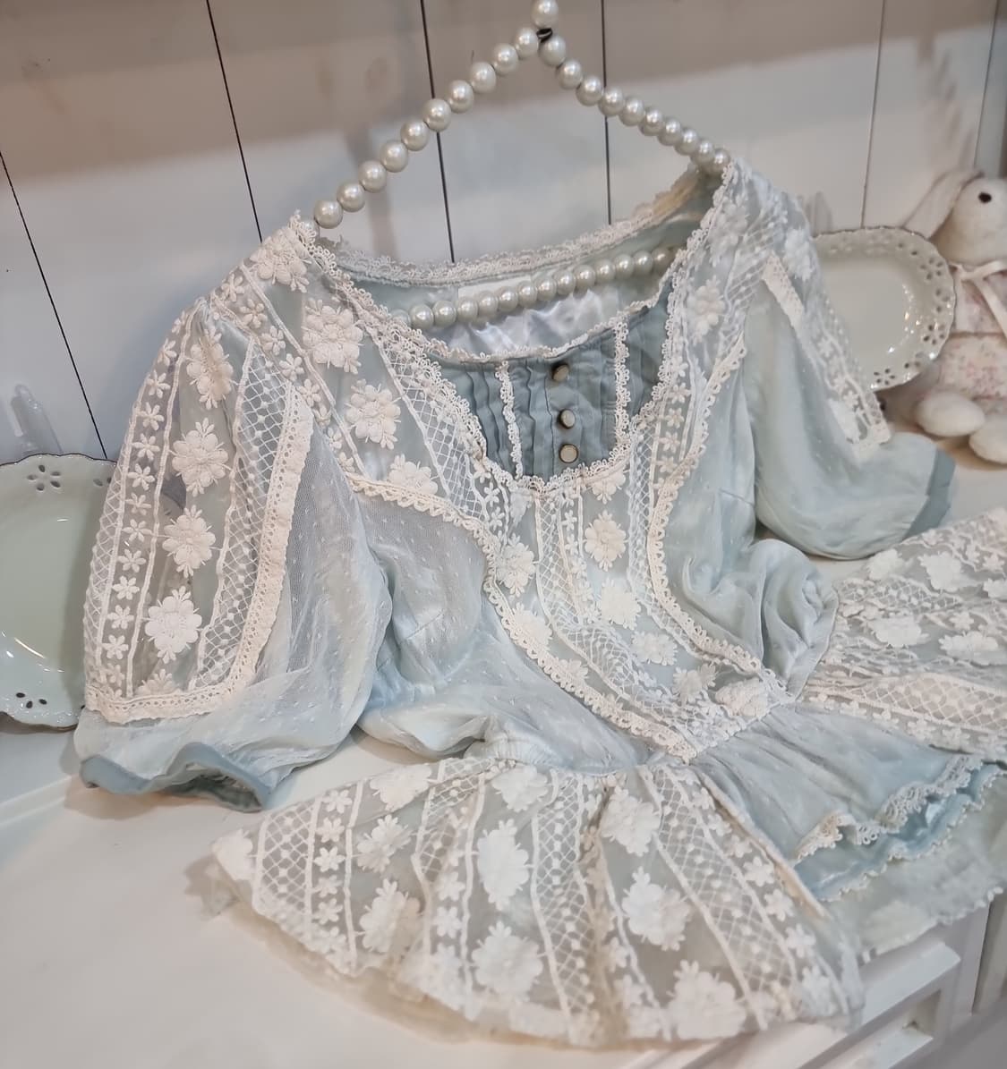 리즈리사(Liz Lisa) 소다크림 블루 레이스 페플럼 블라우스 상품이미지5