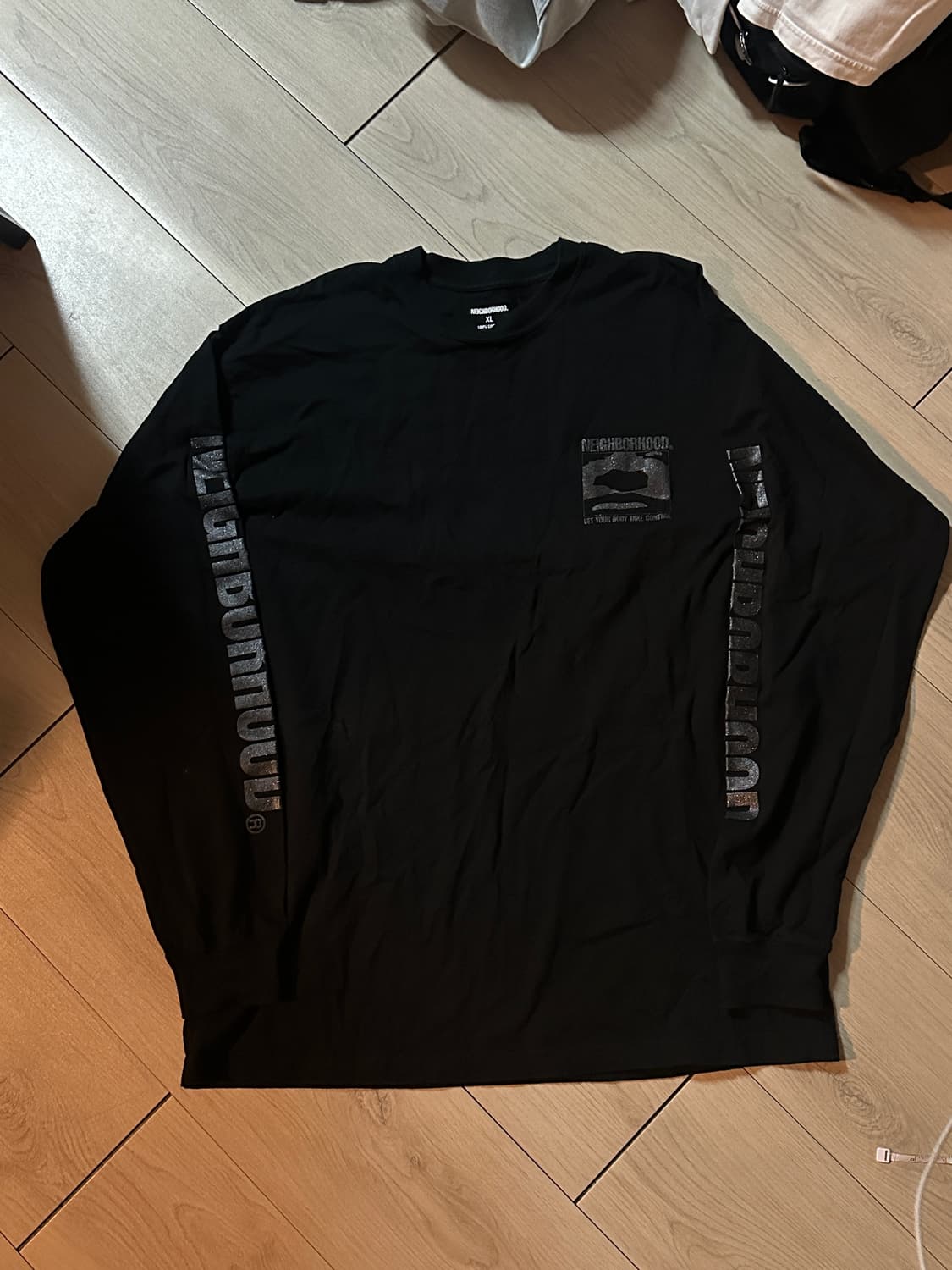 네이버후드 롱슬리브 티셔츠 상품이미지1