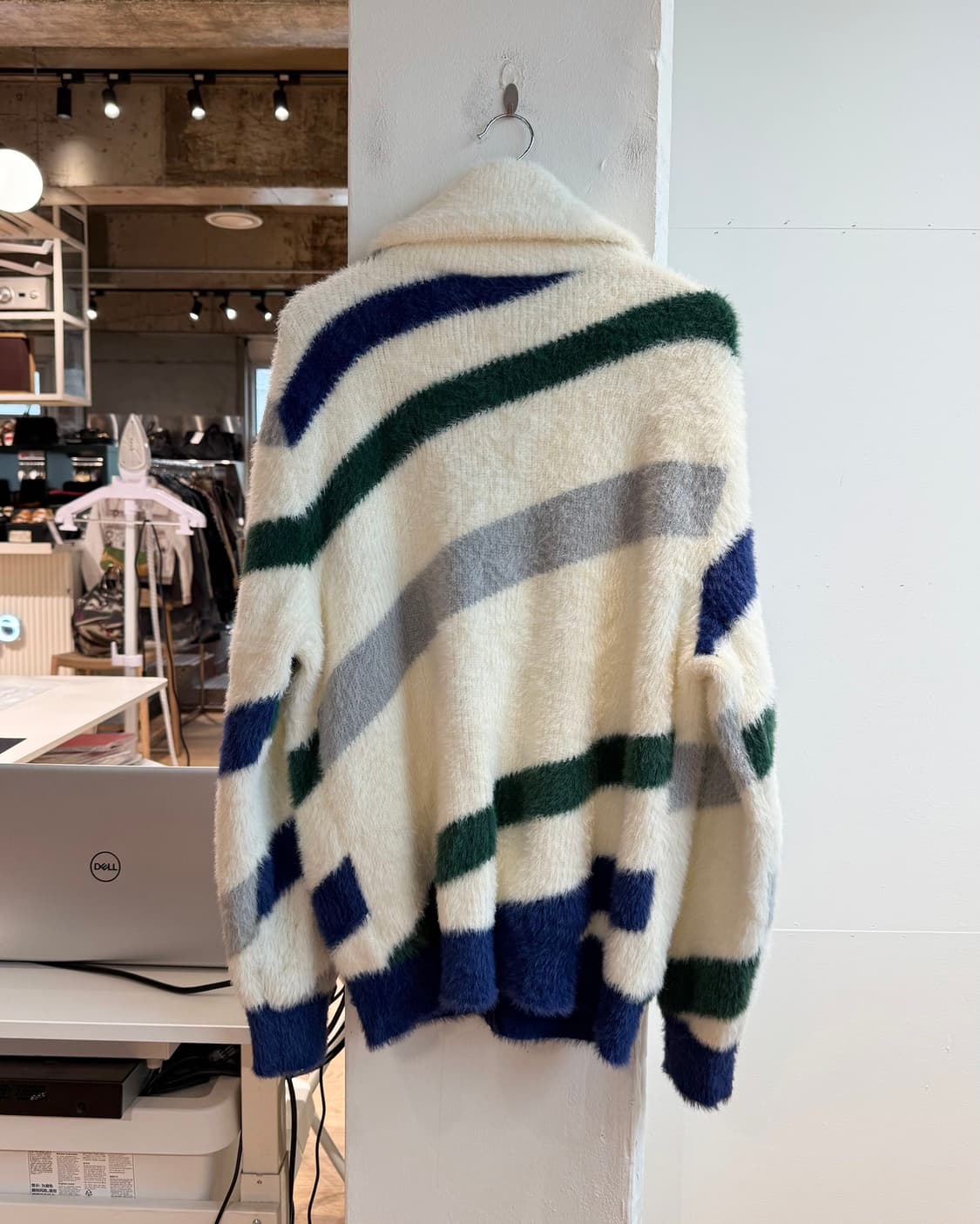 카사블랑카 오프 화이트 퍼리 스트라이프 집업 자켓 상품이미지7