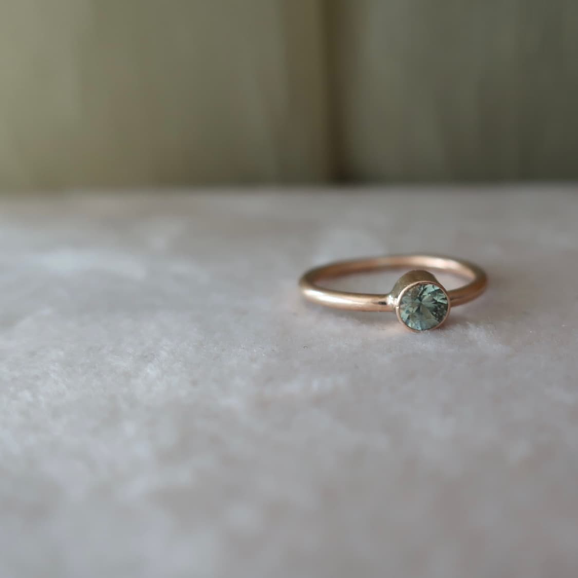 14k 그린사파이어 옐로우골드 반지 상품이미지2