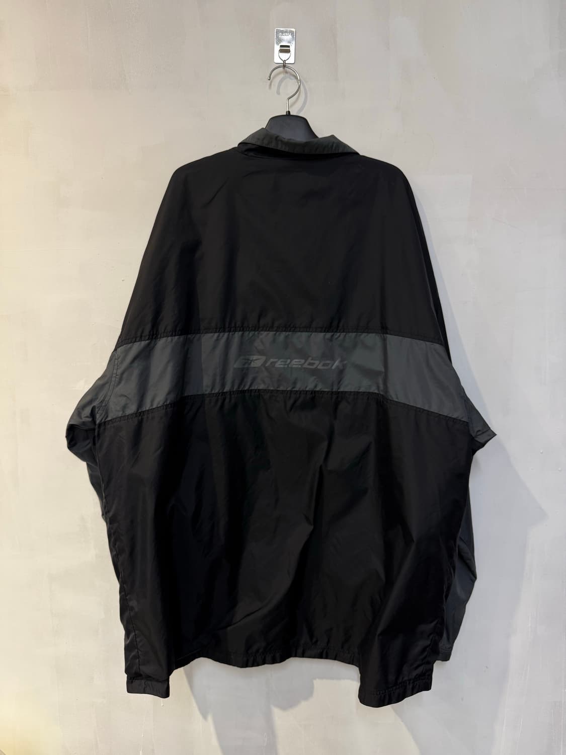 리복 블랙 바람막이 상품이미지4