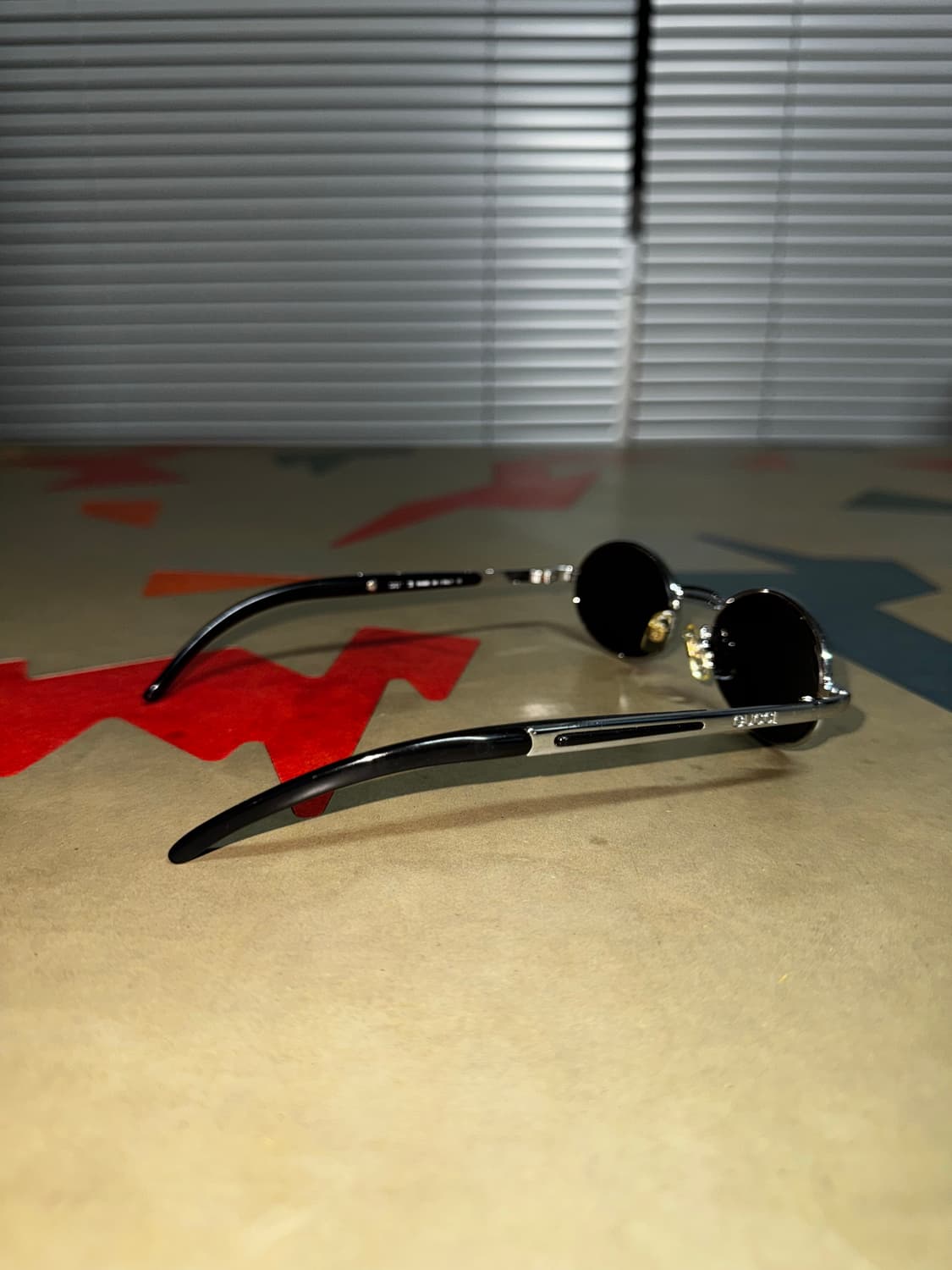 00’s Gucci Oval Metal Sunglasses 상품이미지5