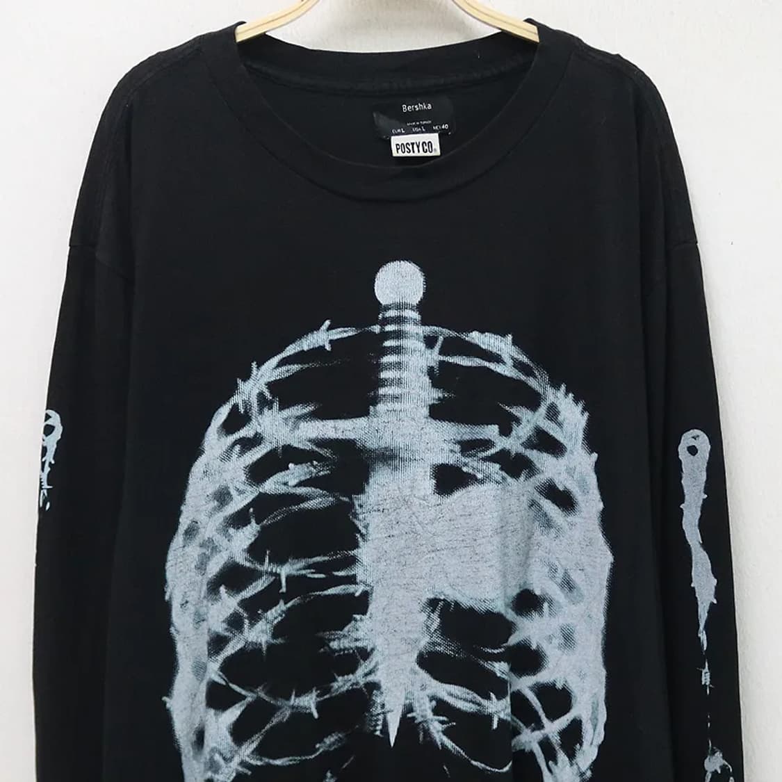 버쉬카 X POSTY CO 본 프린팅 고스로리 티셔츠 62375 상품이미지3