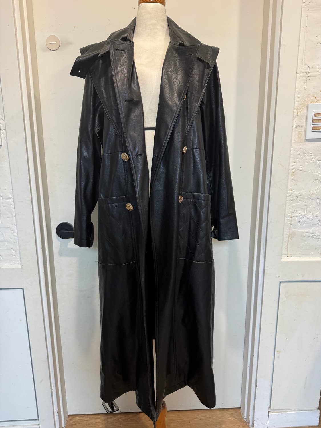 줄로그 레더 맥시 코트 상품이미지4