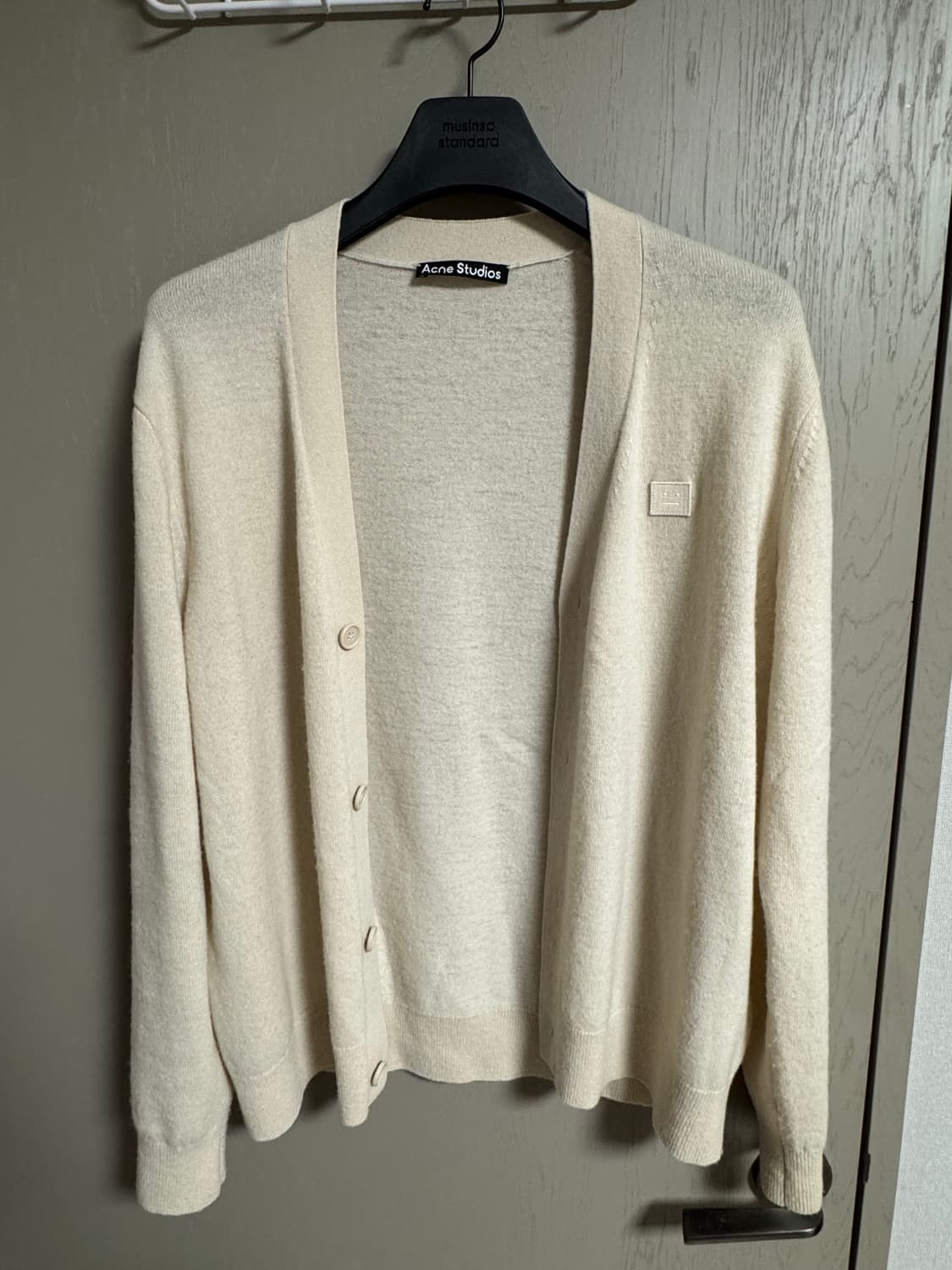 아크네 스튜디오 가디건 아이보리 M(100사이즈) 상품이미지1