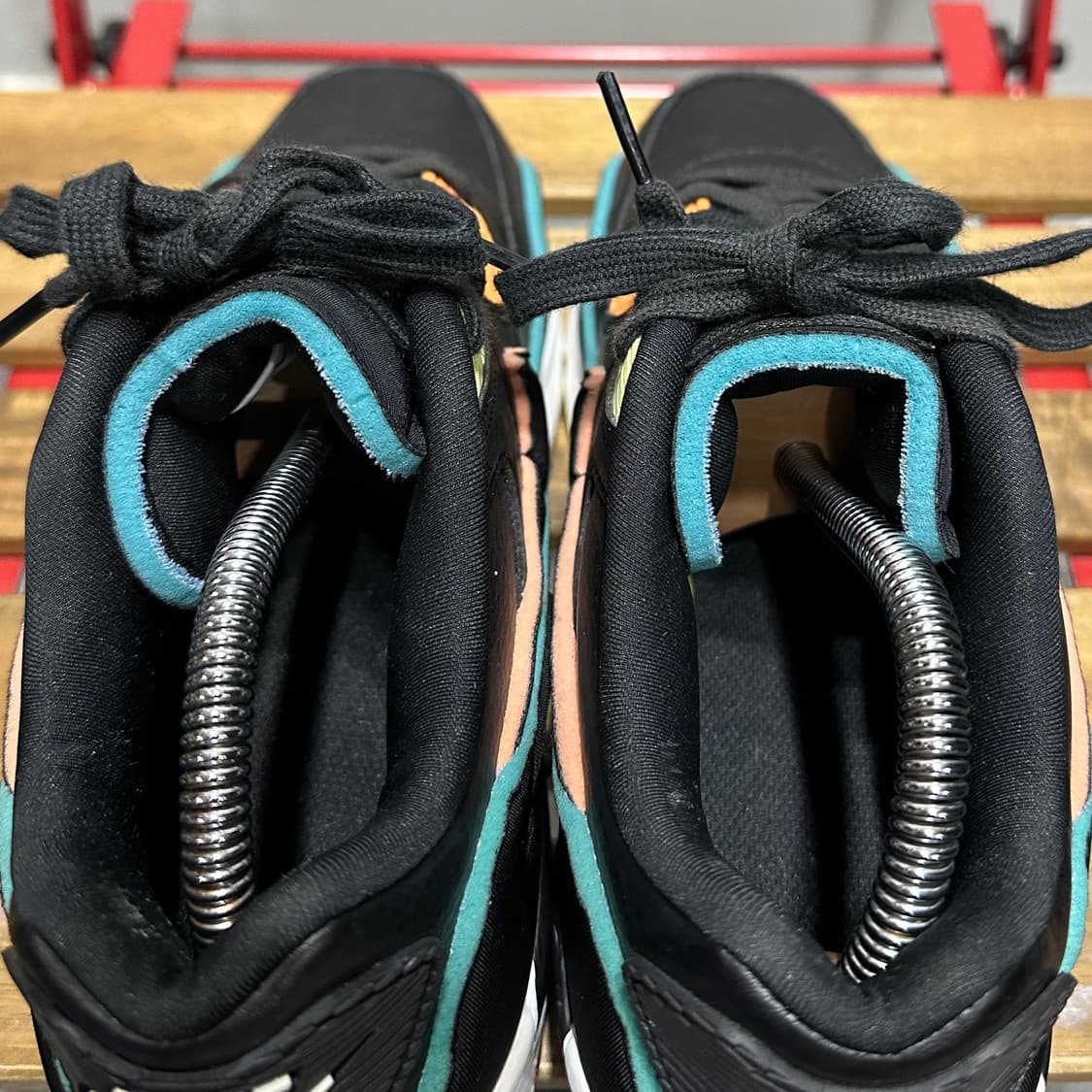 250) 나이키 운동화 남녀공용 신발 에어맥스 90 블랙 형광 GS 상품이미지5