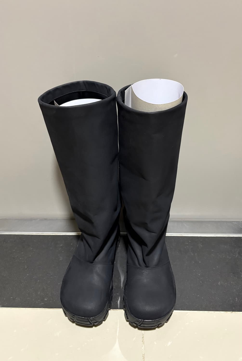 쓰리투에이티 VIBRAM GRUNGE LEATHER BOOTS BLACK 상품이미지4