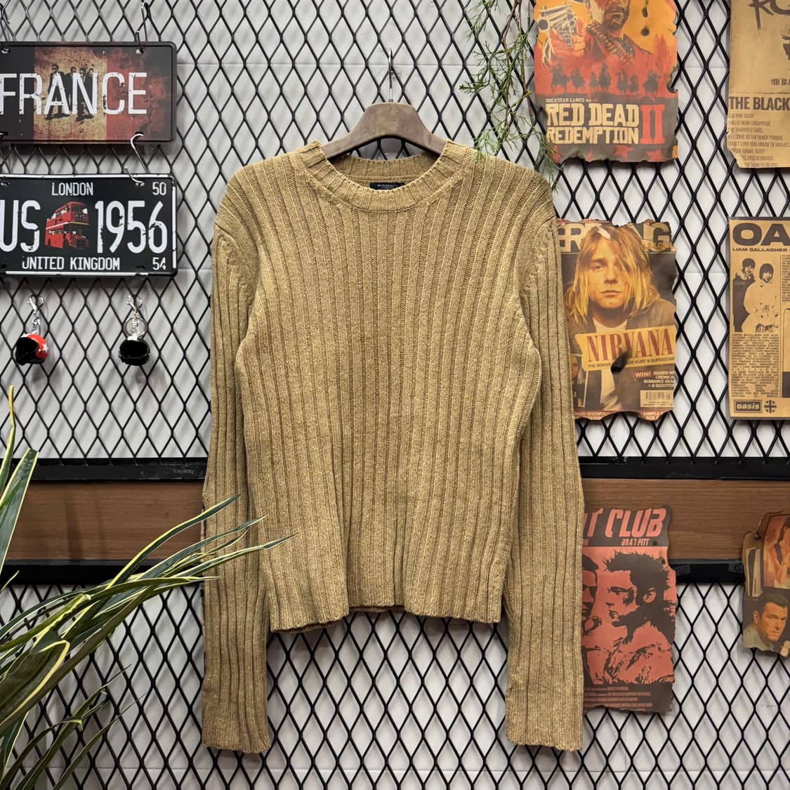 버버리 롱슬리브 골지 니트 후면 노바체크 패턴 포인트 베이지 상품이미지1