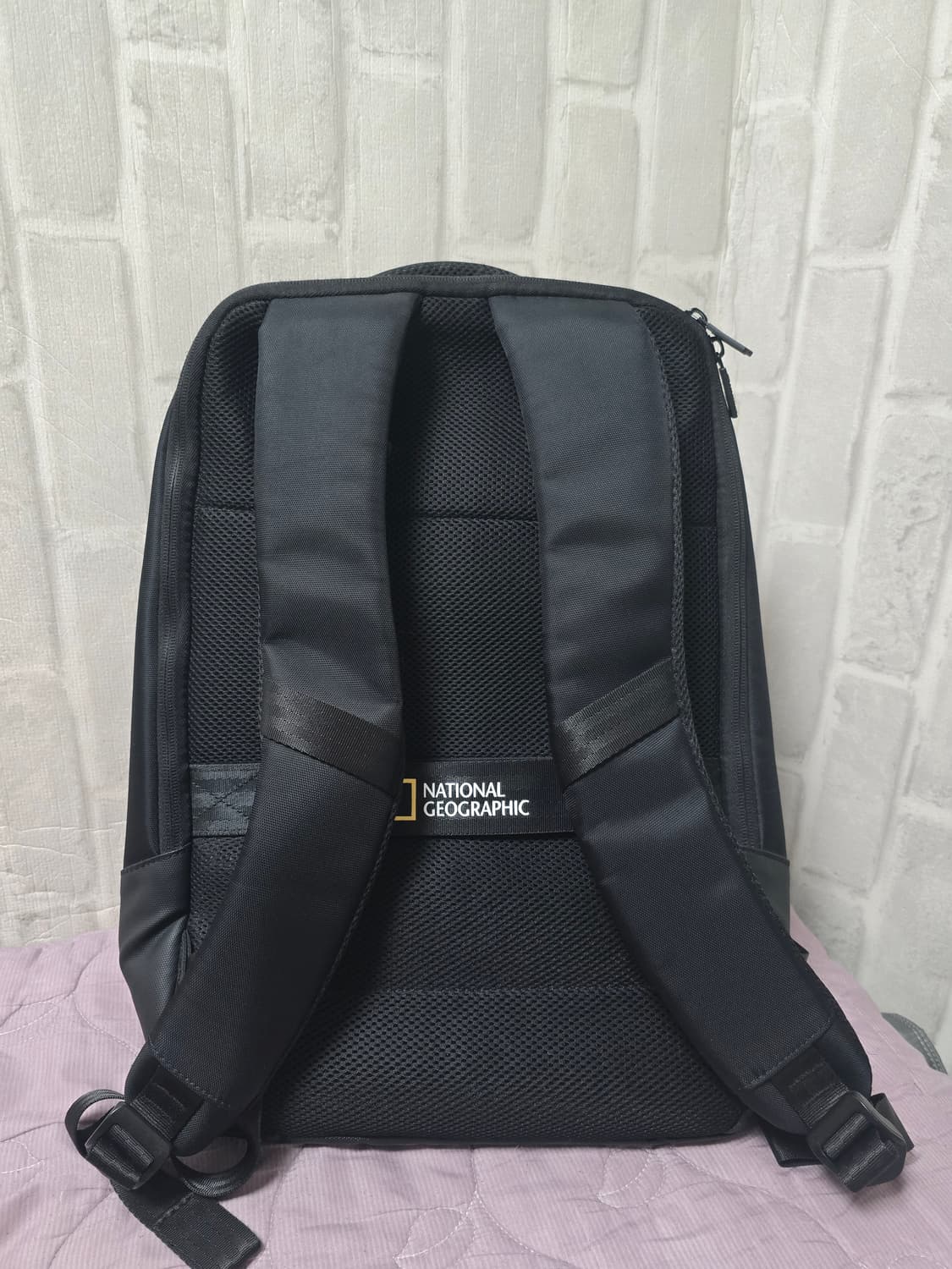 내셔널지오그래픽 오리지날 스퀘어백팩  상품이미지2
