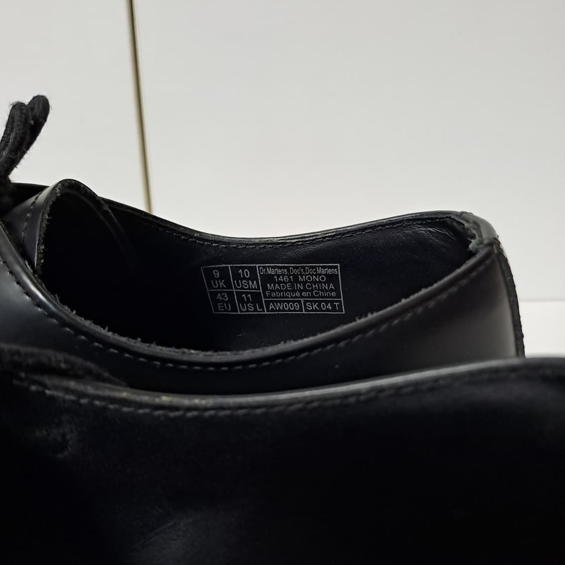 (택포) 닥터마틴 1461 모노 UK9 280 B682 상품이미지6