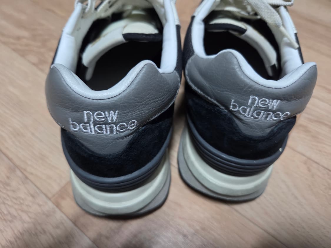 뉴발란스 574 레거시 블랙 255 팝니다 상품이미지2