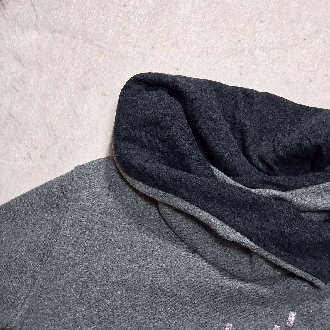 TBJ 하이넥 그레이 맨투맨 상품이미지2