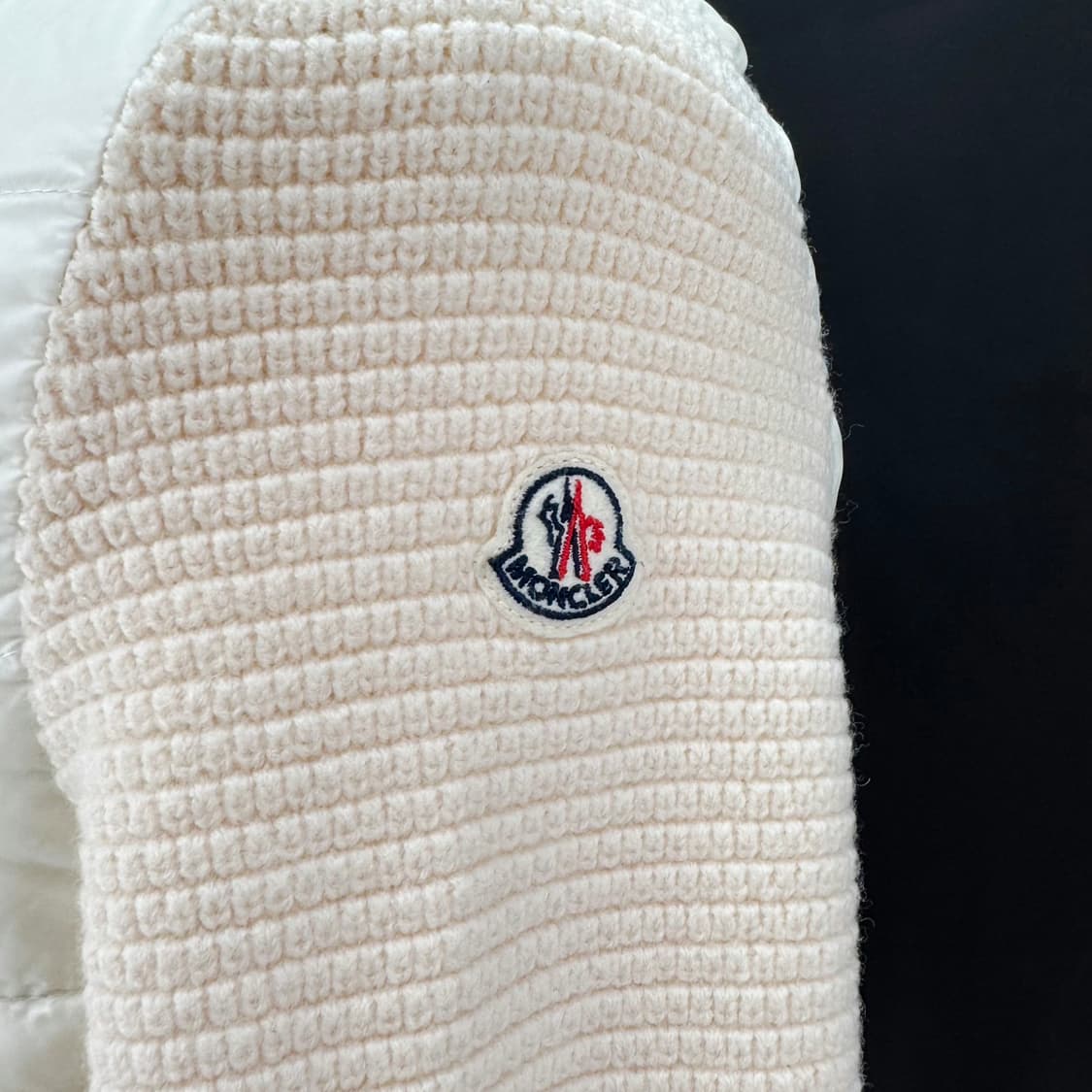 [M사이즈] 몽클레어 트리콧 여성 니트패딩 아이보리 상품이미지6