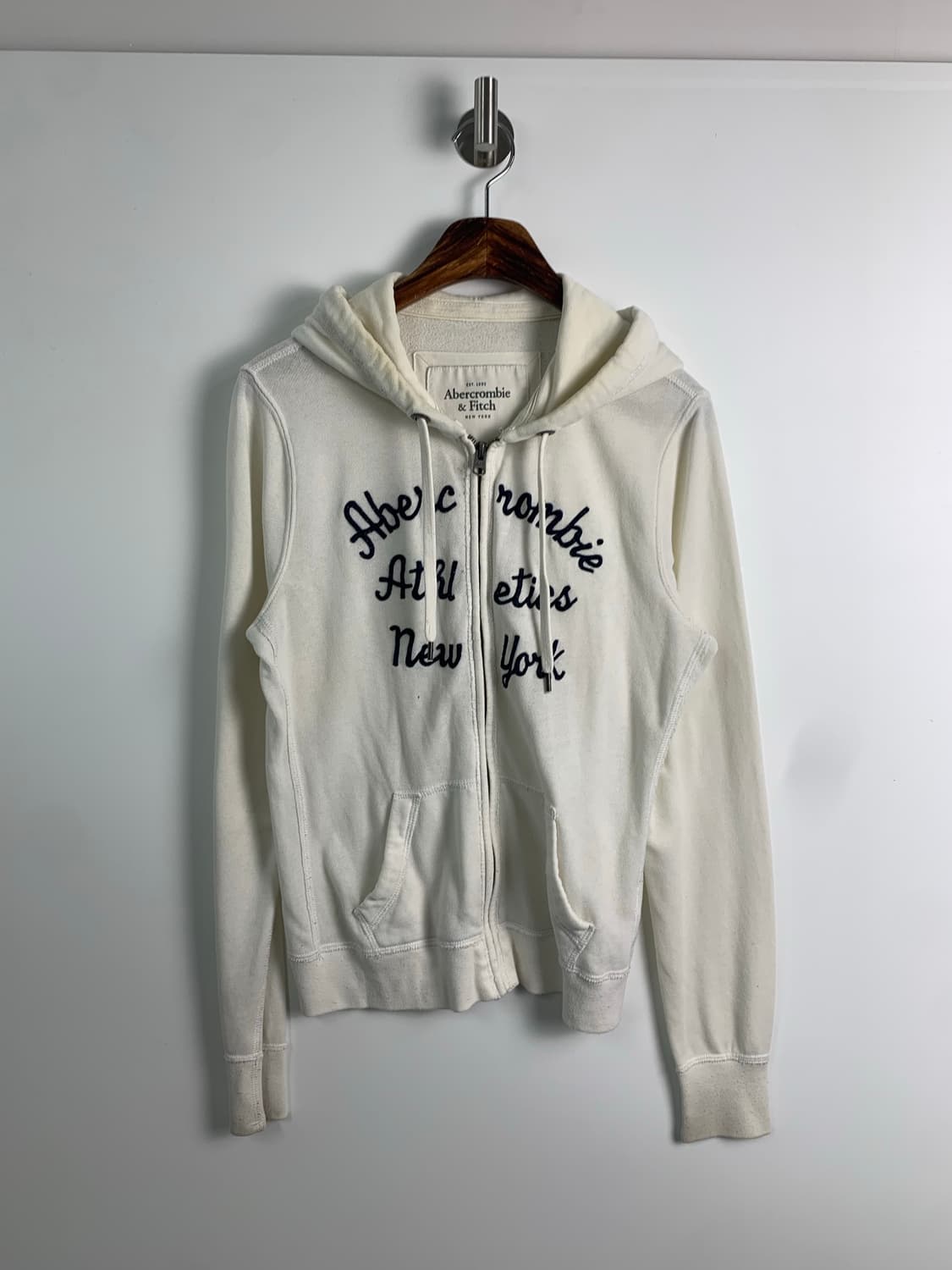 아베크롬비 y2k 와투케 화이트 후드집업 상품이미지2