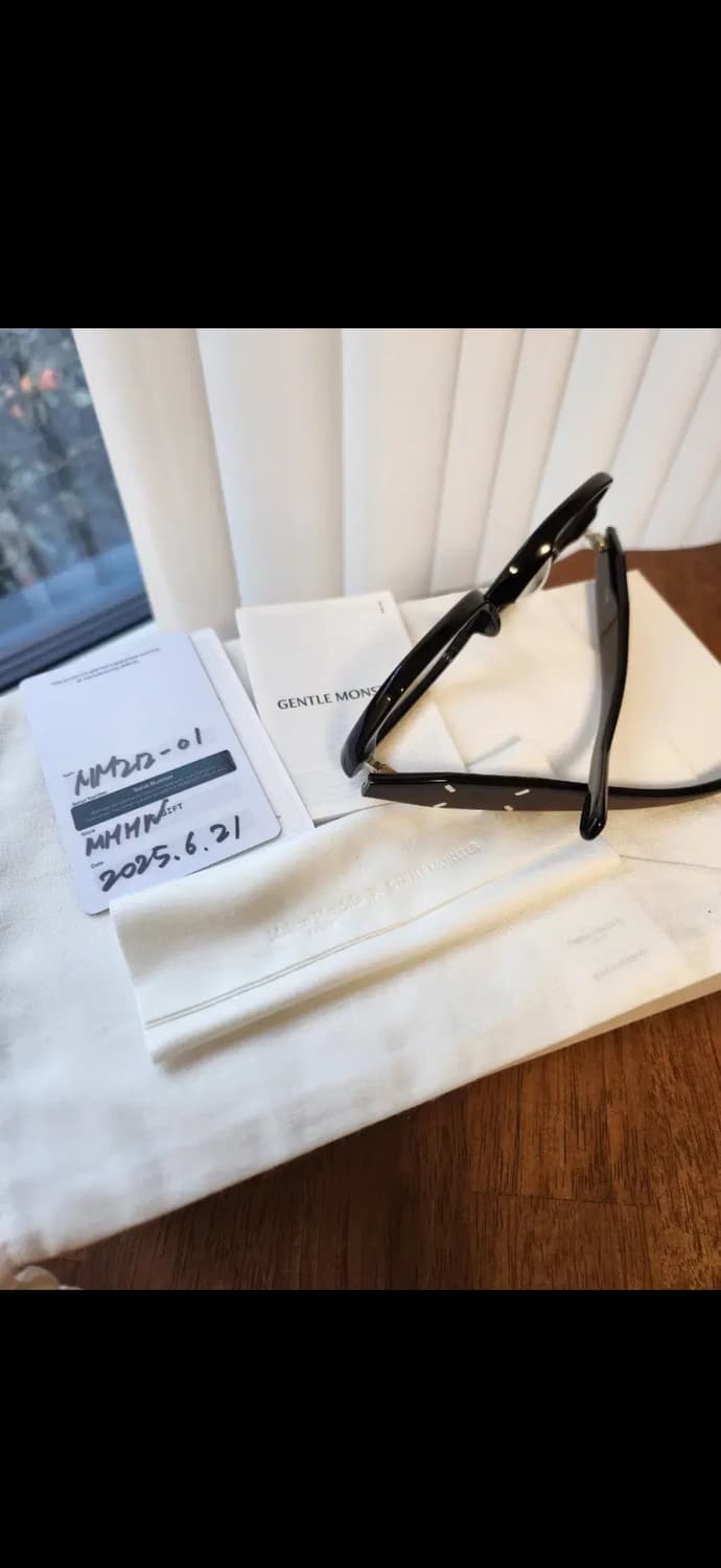 젠틀몬스터x마르지엘라 안경 mm212 상품이미지3