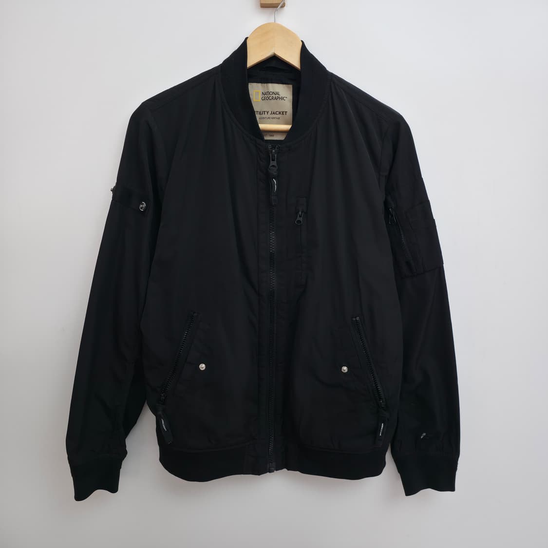 [L] 내셔널지오그래픽 블랙 바람막이 상품이미지1