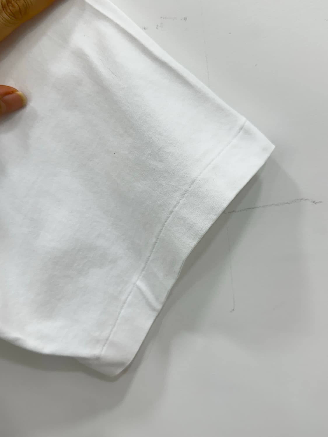 입생로랑 남성 화이트 반팔 상품이미지4