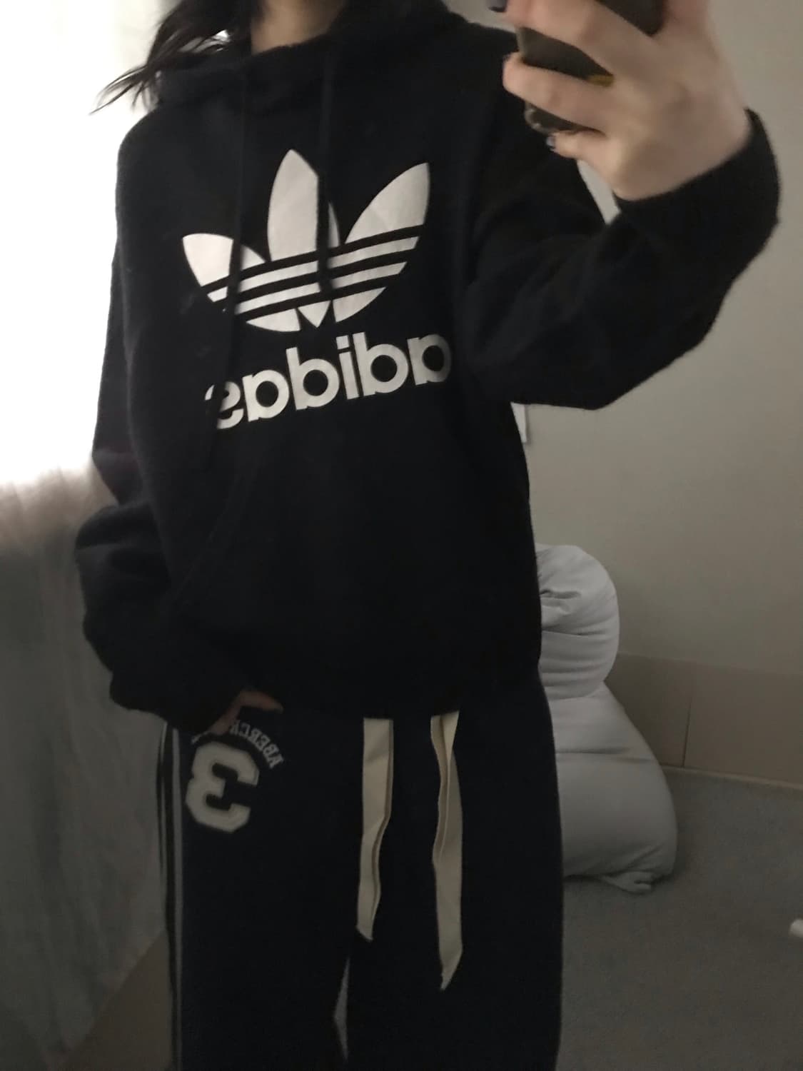 아디다스 블랙 니트 후드티 상품이미지2