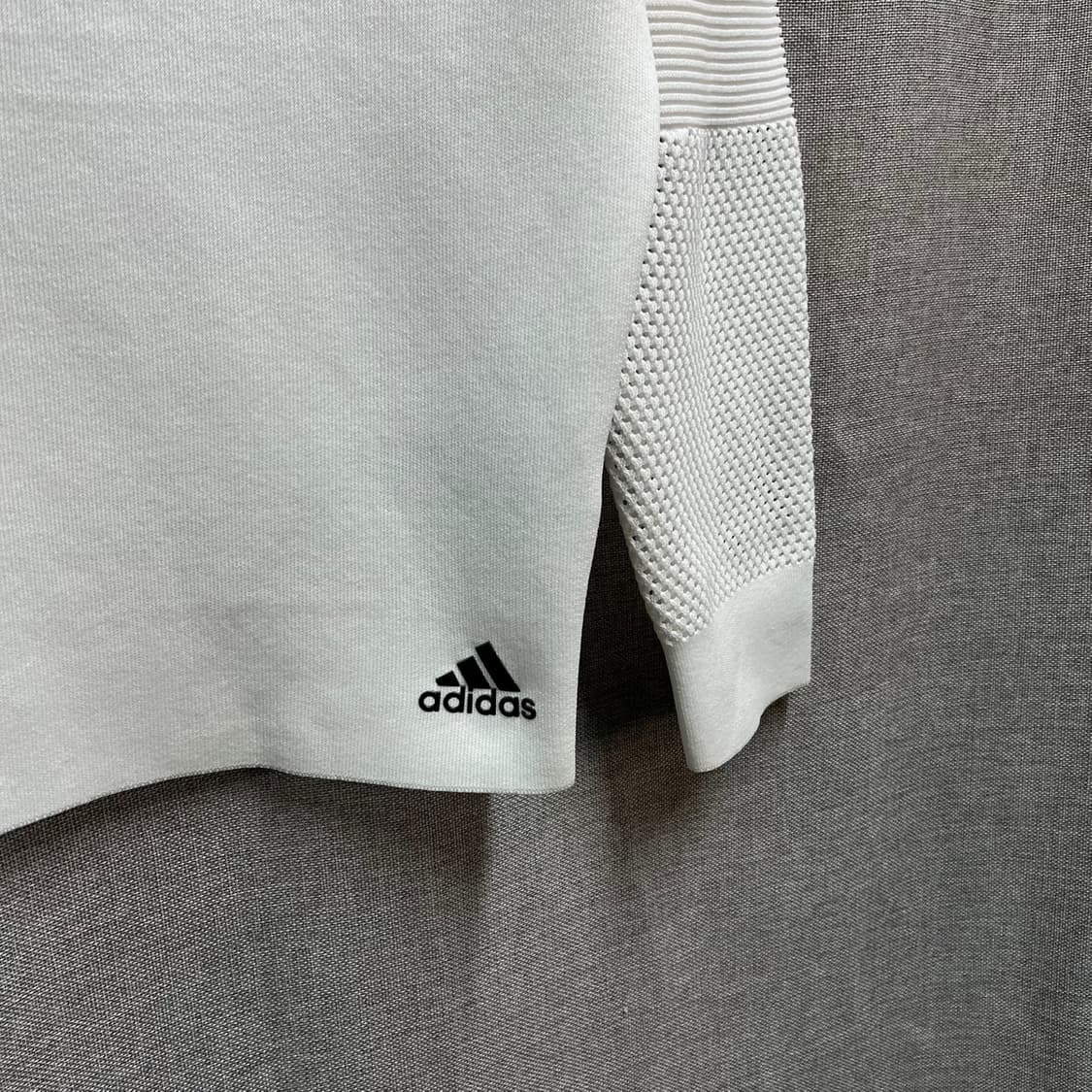 [L] 아디다스(adidas) 테크니트 풀오버 맨투맨 니트 상품이미지3