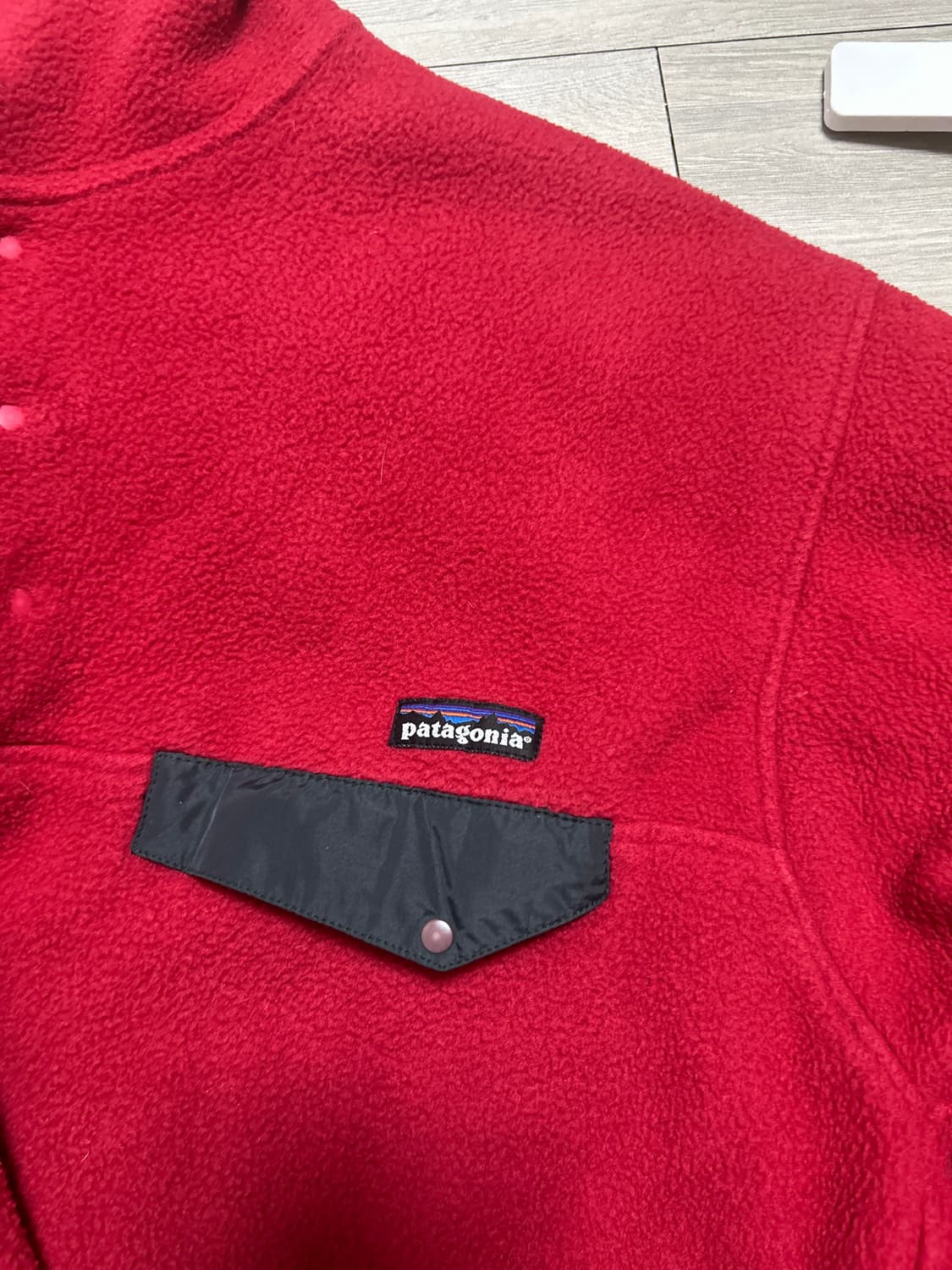 파타고니아 레드 상의 상품이미지2