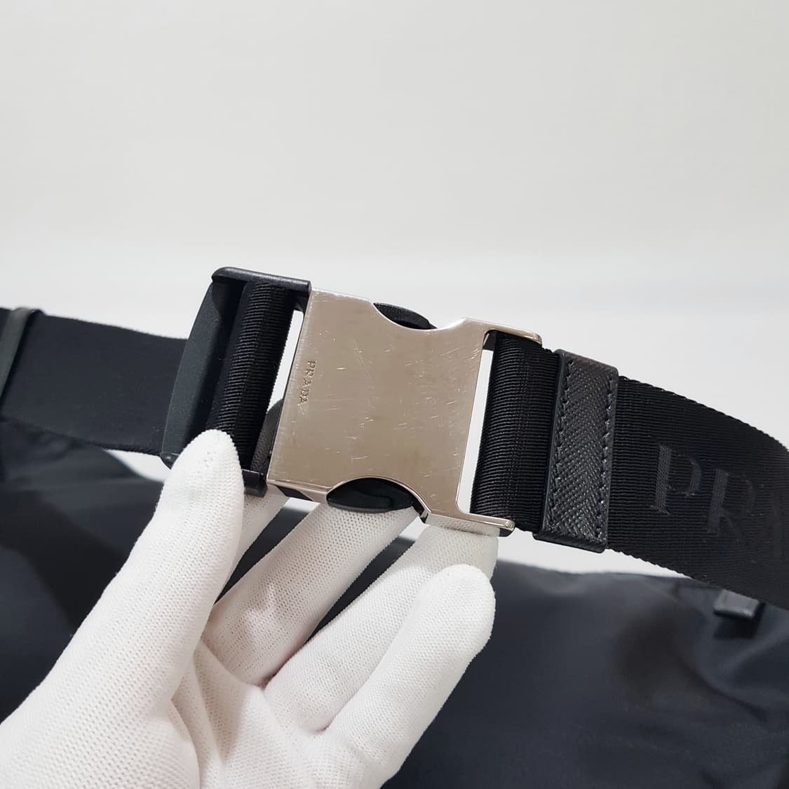 프라다 포코노 삼각로고 바이커 벨트백 2VL003 상품이미지6