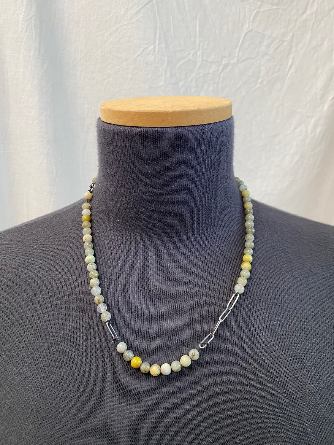 핸드메이드 카키원석 목걸이 상품이미지1