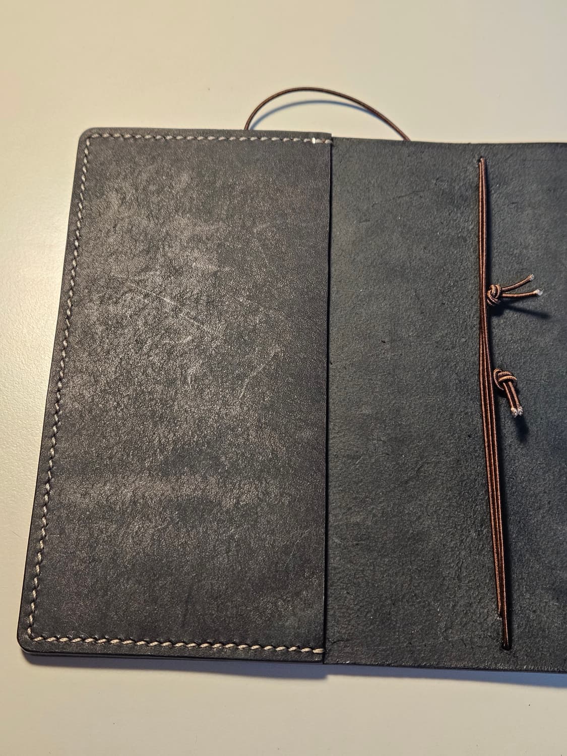 트래블러스 노트 스타일 트라이폴드 가죽 커버 A6 상품이미지3