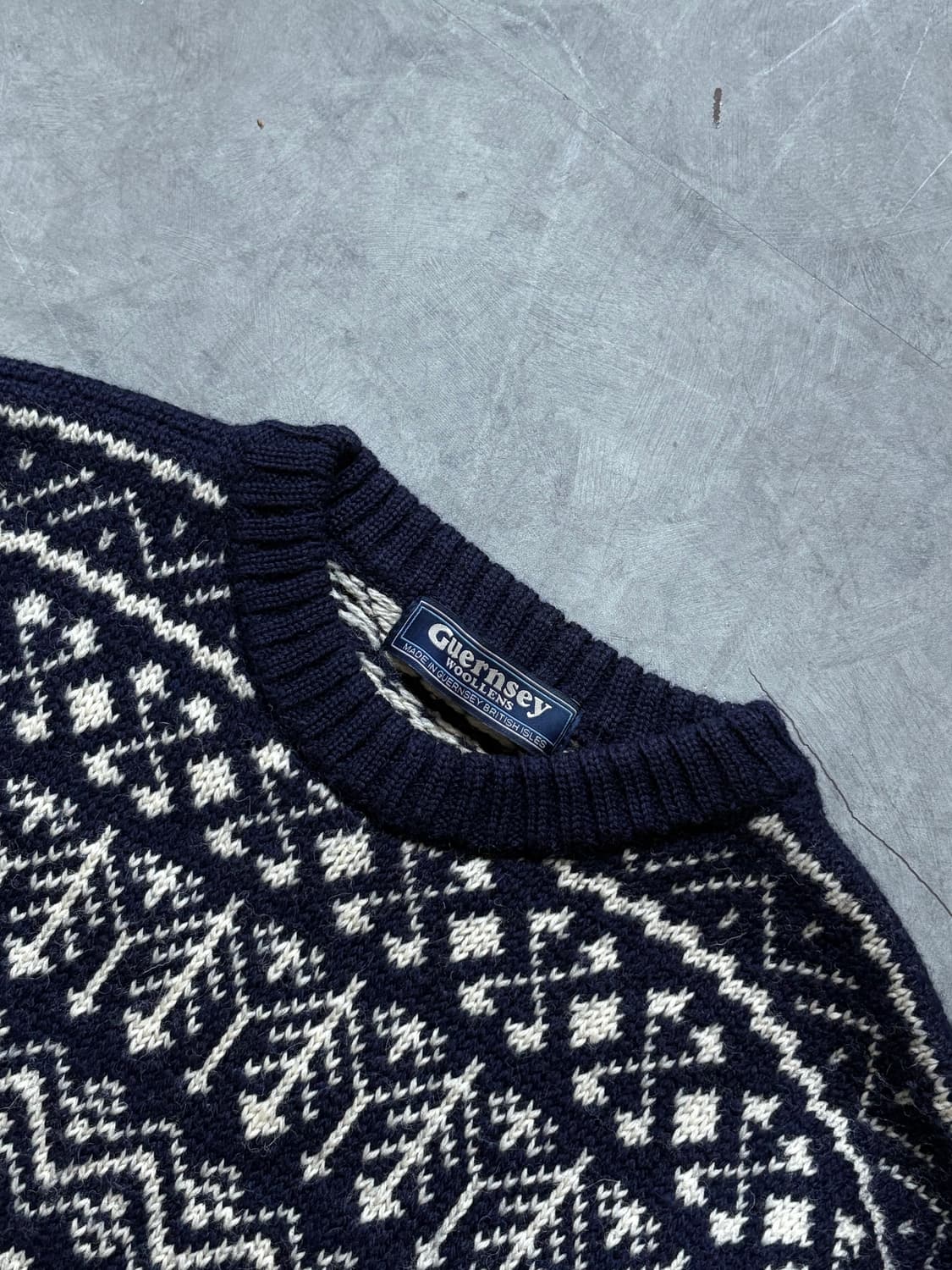 Guernsey Woollens 건지 울른스 피셔맨 노르딕 스웨터 상품이미지2