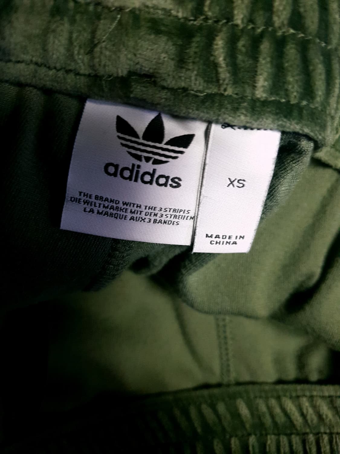 (블랙핑크 리사 제니 PICK)아디다스 파이어버드 벨벳 셋업 올리브 그린 상품이미지8