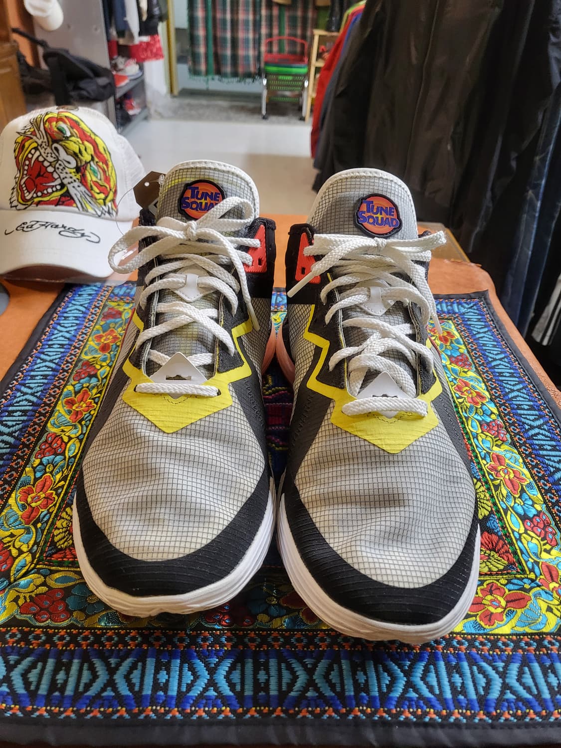 나이키 르브론 18로우 실베스터vs트위터 상품이미지8