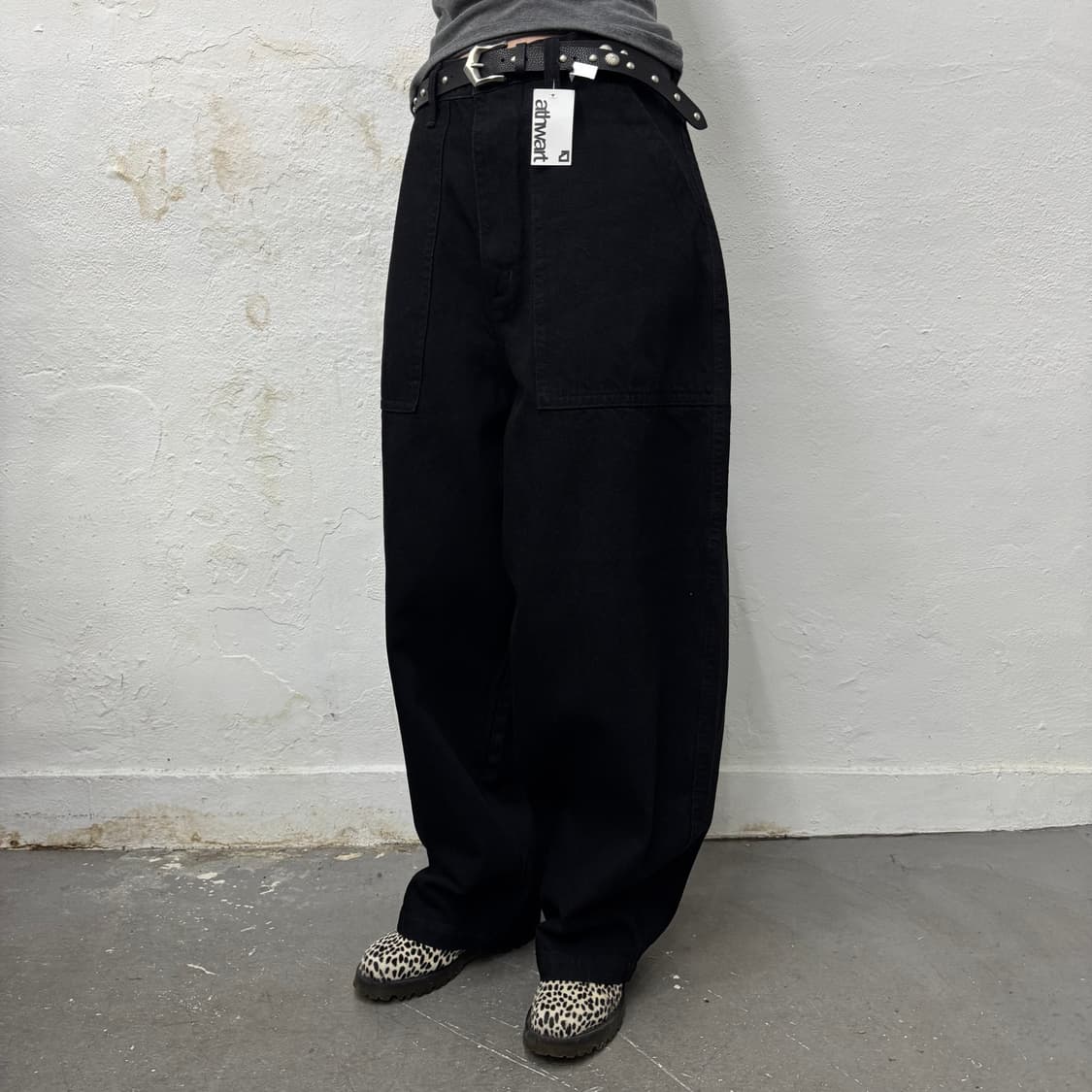 에드윈(EDWIN) 블랙컬러 코튼 와이드 커브드 데님 팬츠 상품이미지2