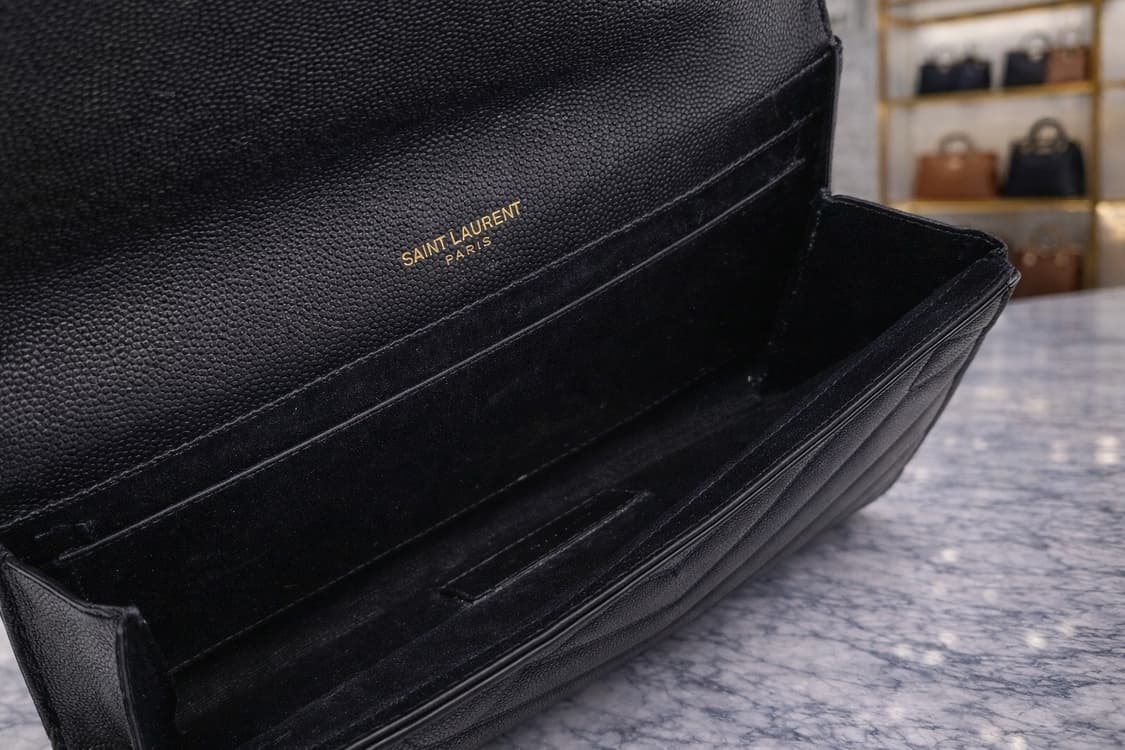 [S급] 생로랑 카산드라 카프스킨 & 골드메탈 블랙 판매합니다!!! 상품이미지3