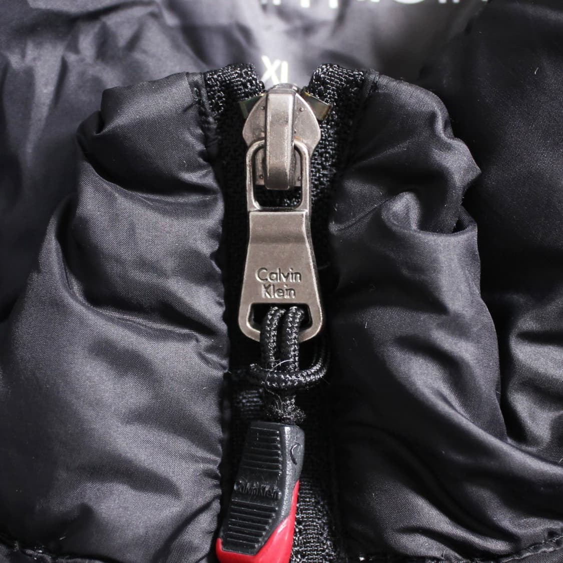 CK 캘빈클라인 블랙 경량패딩 상품이미지4