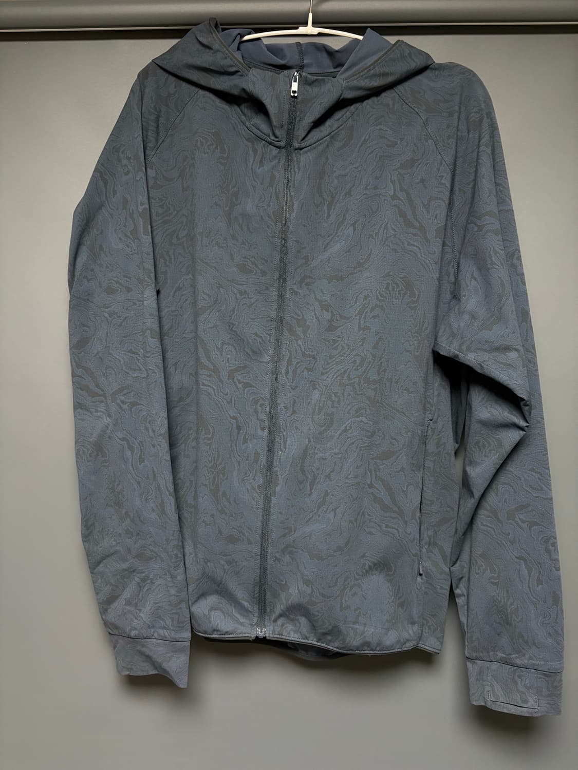 유니클로 집업 네이비 상품이미지1