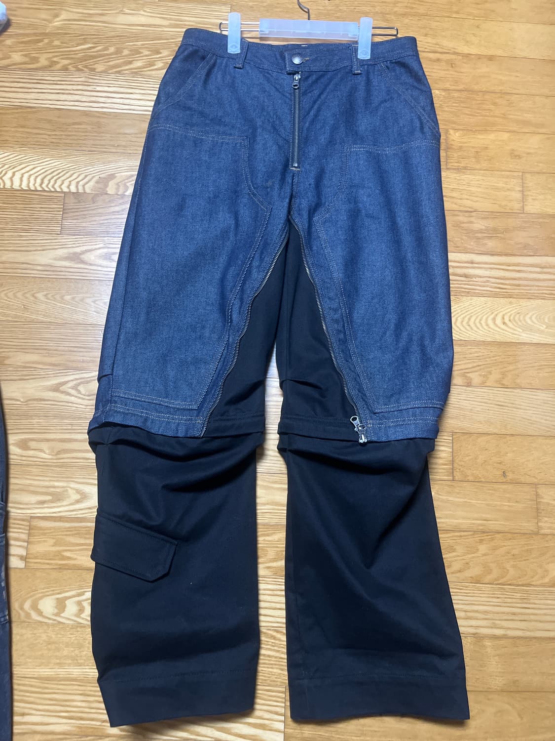 앤더슨벨 밀리 디테쳐블 카펜터 진 팬츠 블랙 인디고[29] 상품이미지1