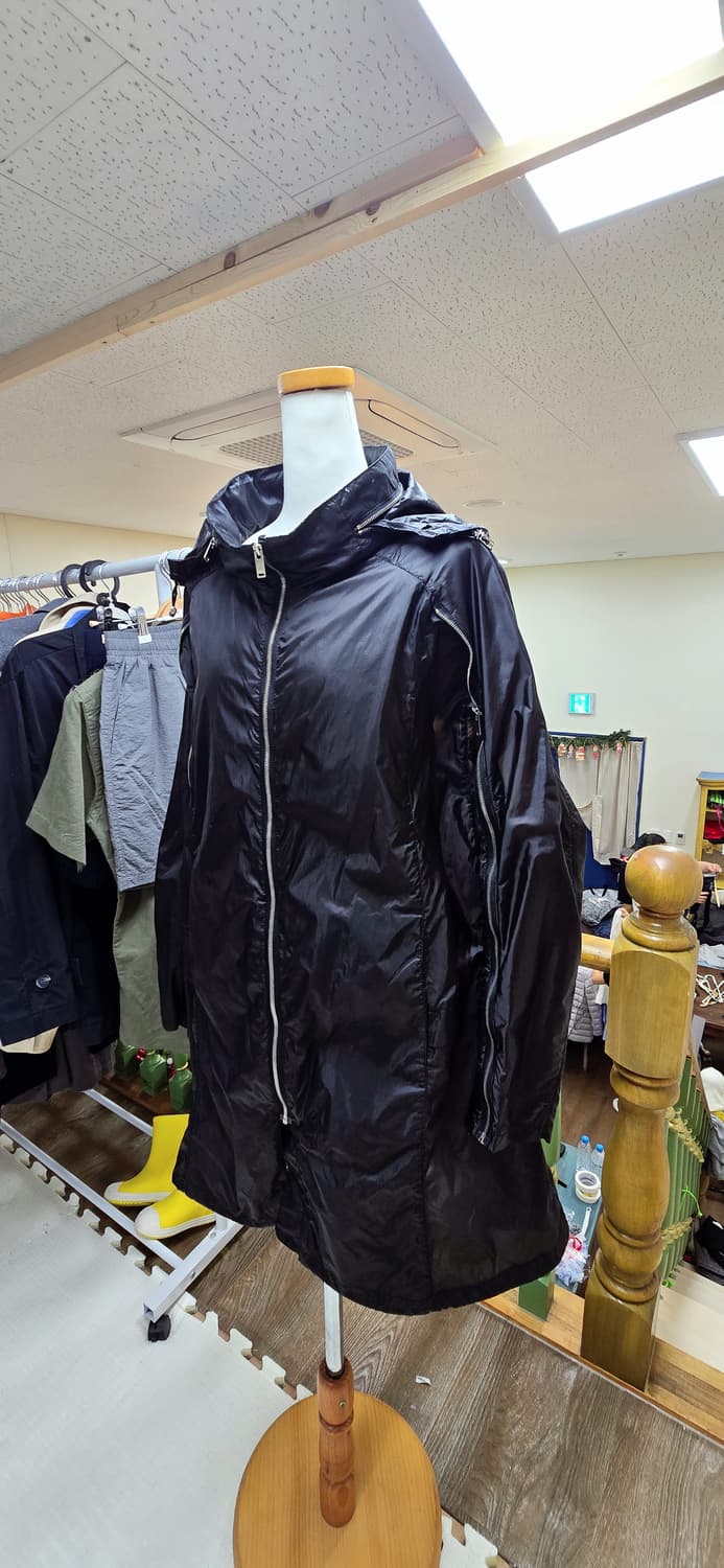상태최상) 데무 demoo/88-94-165/66사이즈/블랙 후드 바람막 상품이미지6
