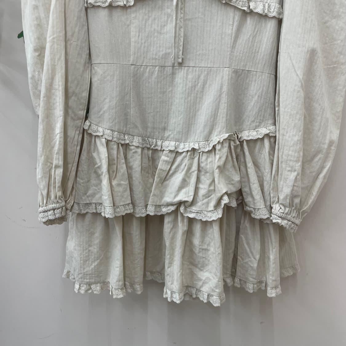 모리 페어리 어나더에비뉴 레이스 러플 원피스  상품이미지3