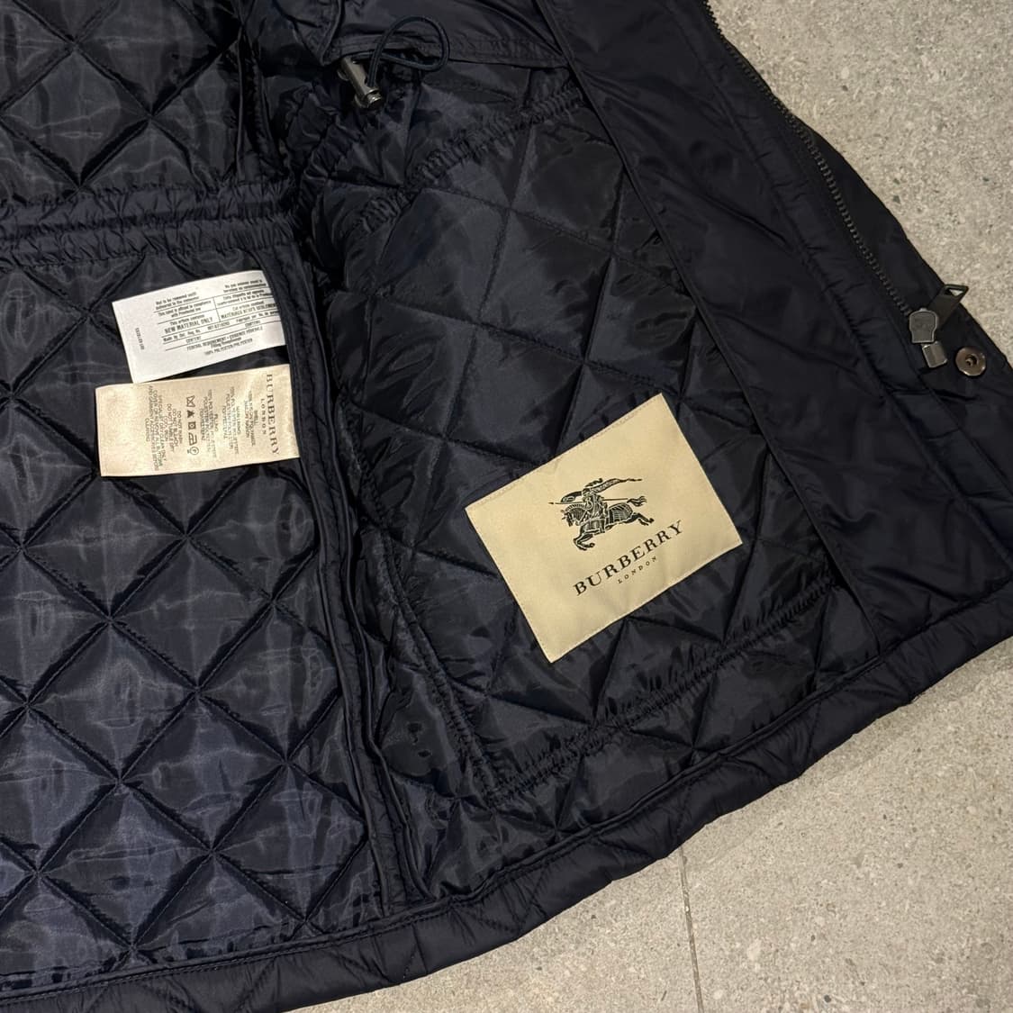 버버리 퀼팅 후드코트 XL 상품이미지9