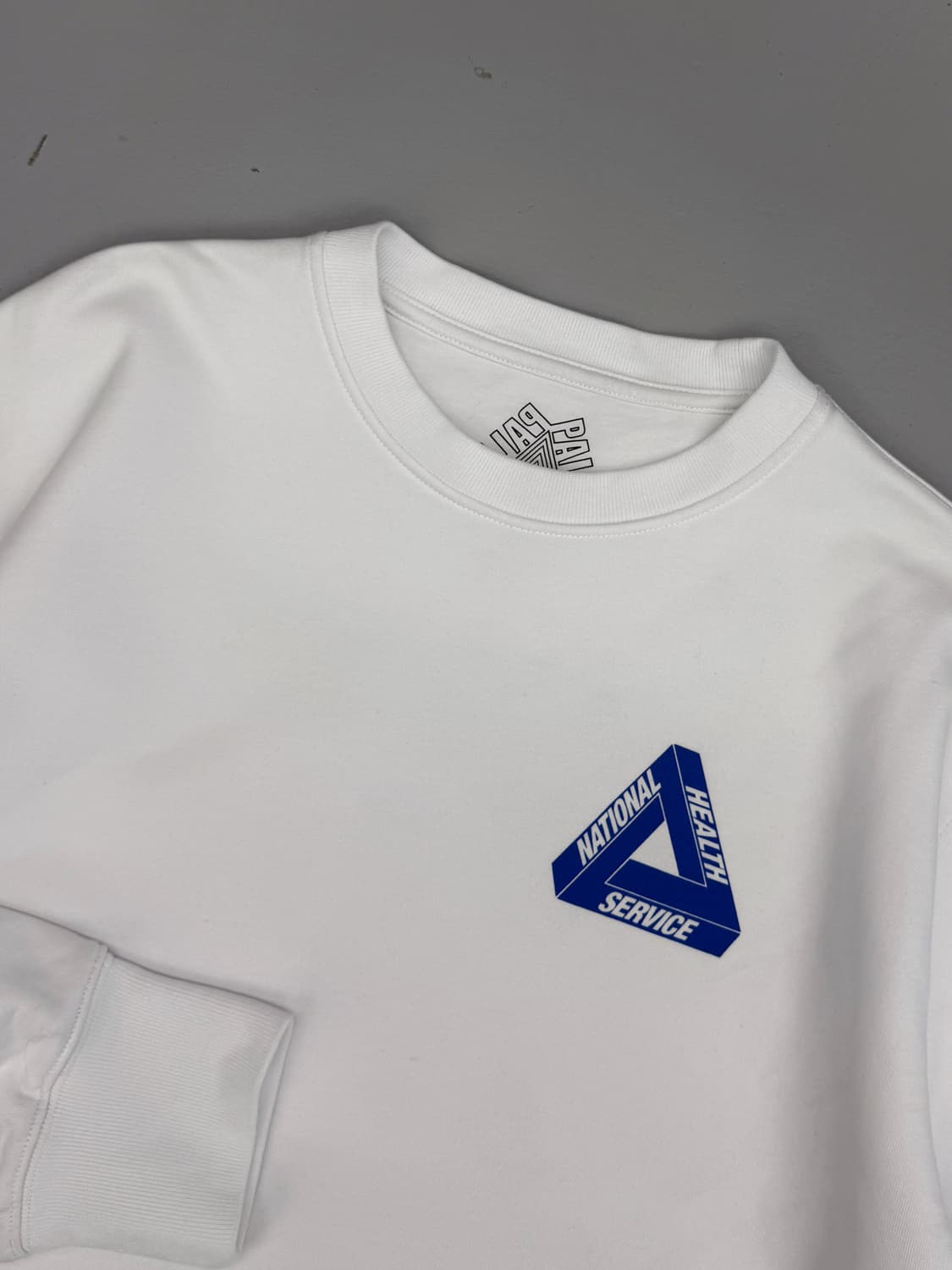 팔라스 20ss 오버핏 NHS TRI-TO HELP 스웻 셔츠 상품이미지4