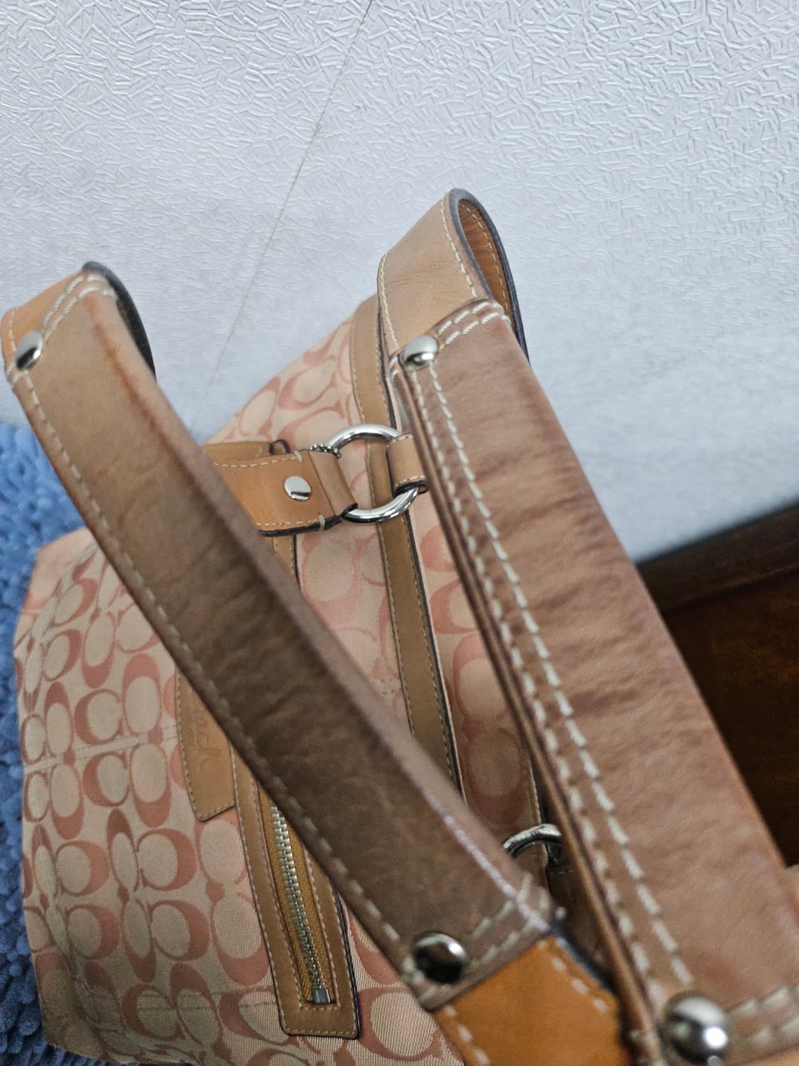 COACH 코치 시그니처 자가드 숄더백 상품이미지3