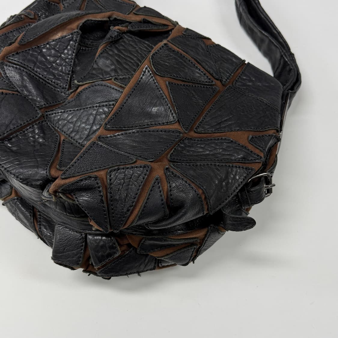 io comme io patchwork hobo bag 상품이미지3