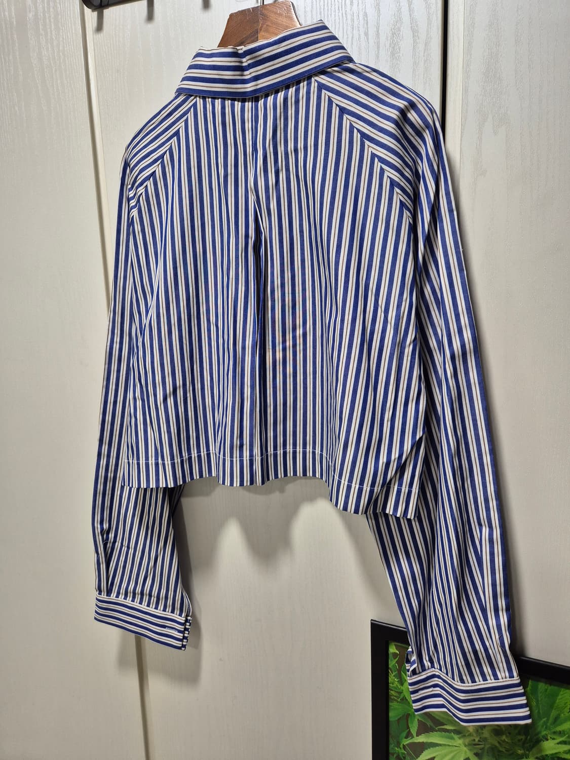 (세일)(새상품) 크롭 스트라이프 셔츠 상품이미지9