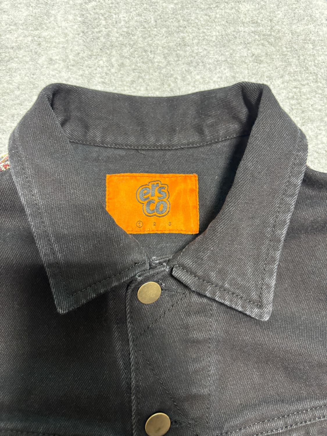 이알에스코 블랙 데님 자켓 (1) 상품이미지2