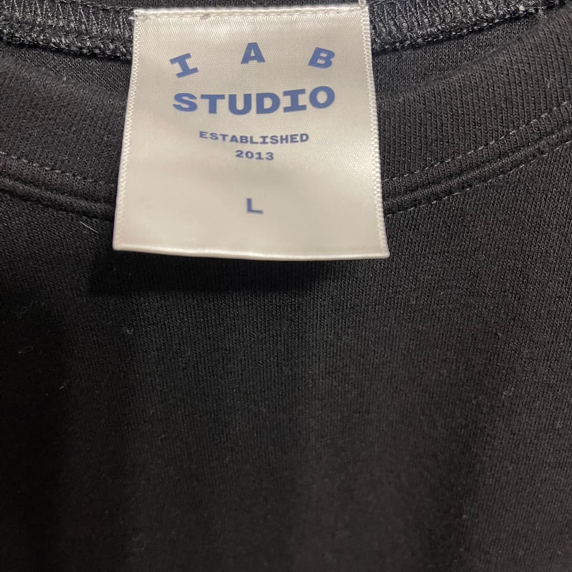 IAB STUDIO  10주년 기념 에디션  블랙 상품이미지4