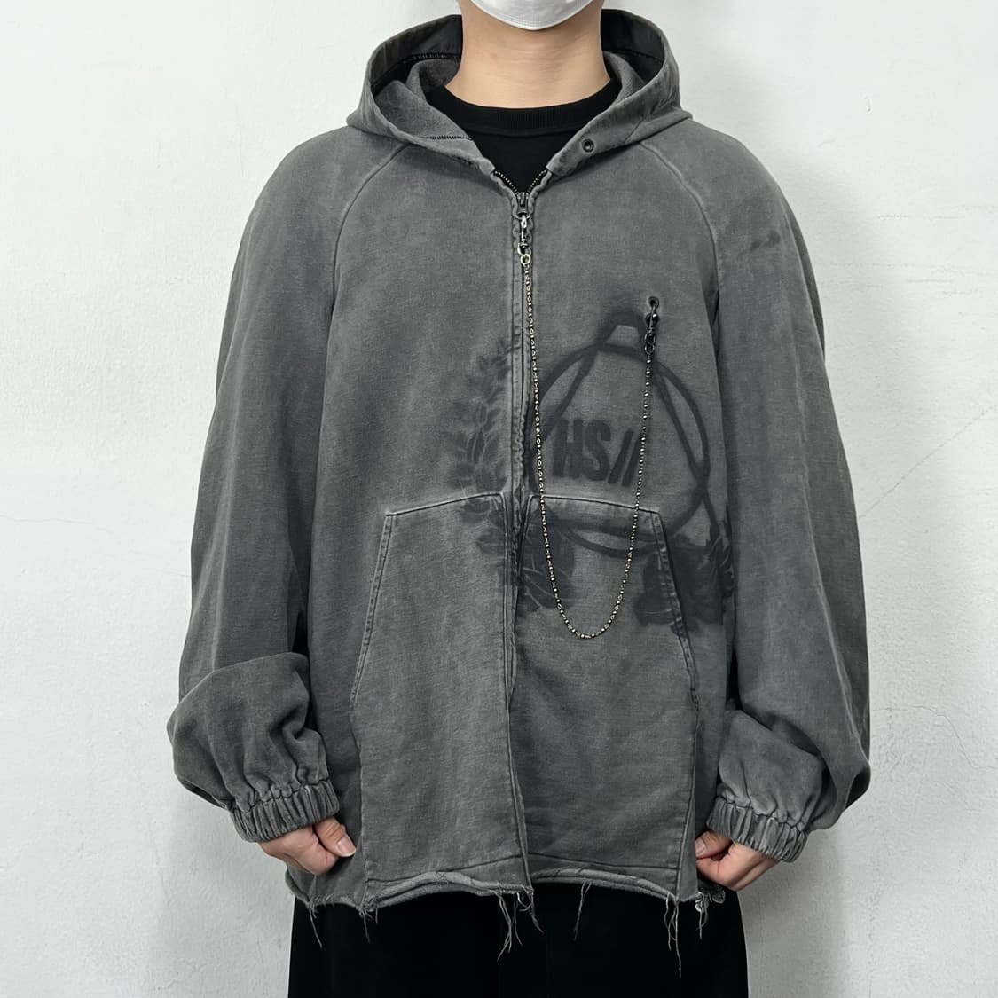 헤인서 더티 피그먼트 체인 후드집업 다크 그레이 상품이미지1