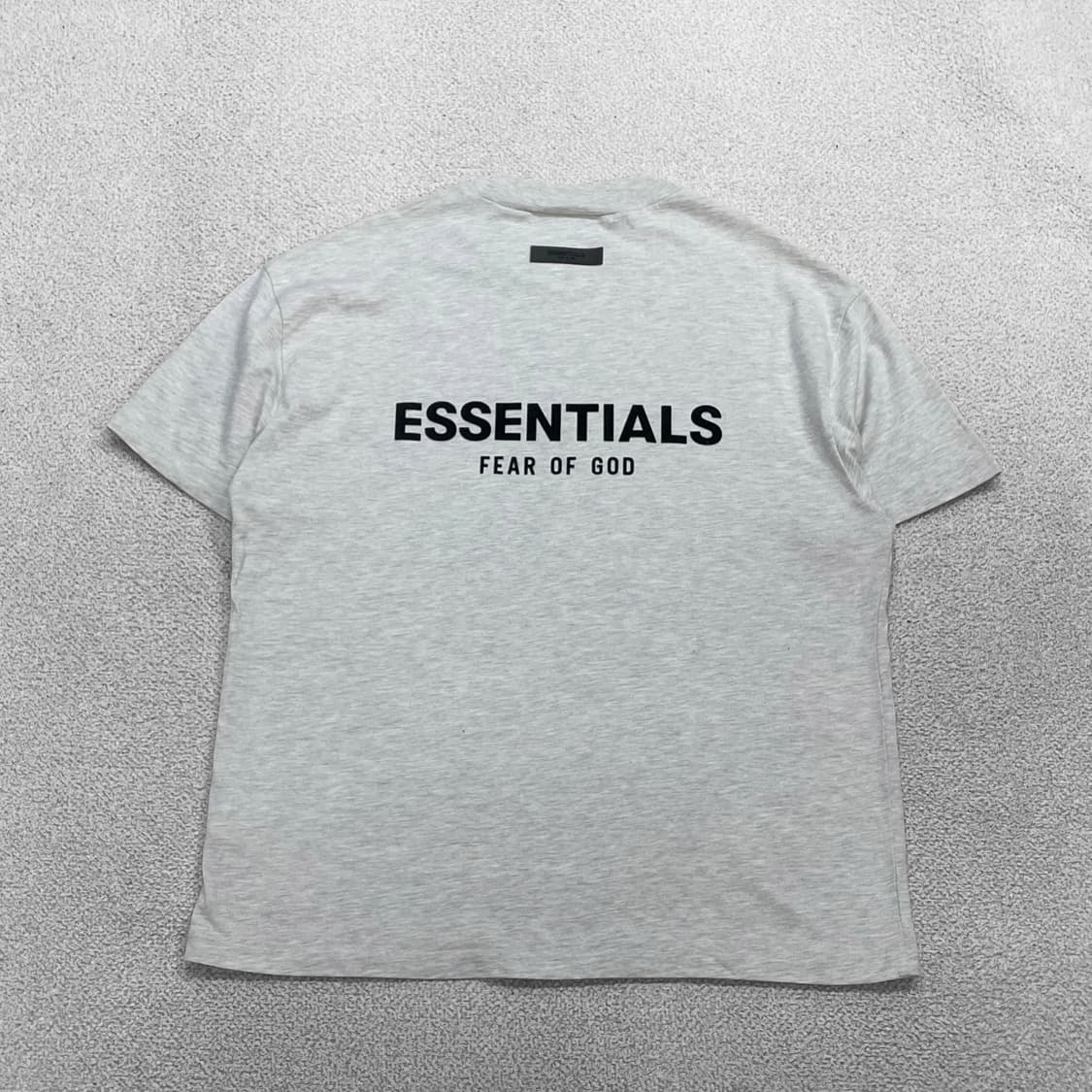 에센셜 피어오브갓 백 로고 반팔티 상품이미지2